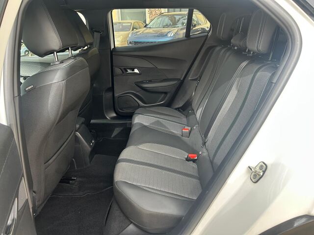 PEUGEOT 2008 ALLURE 1.2 E-THP AUTO SPANISH LHD IN SPAIN 28000 MILES SUPER 2022